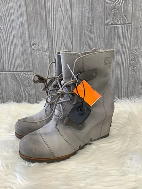 Boots Ankle Flats By Sorel In Grey, Size: 9