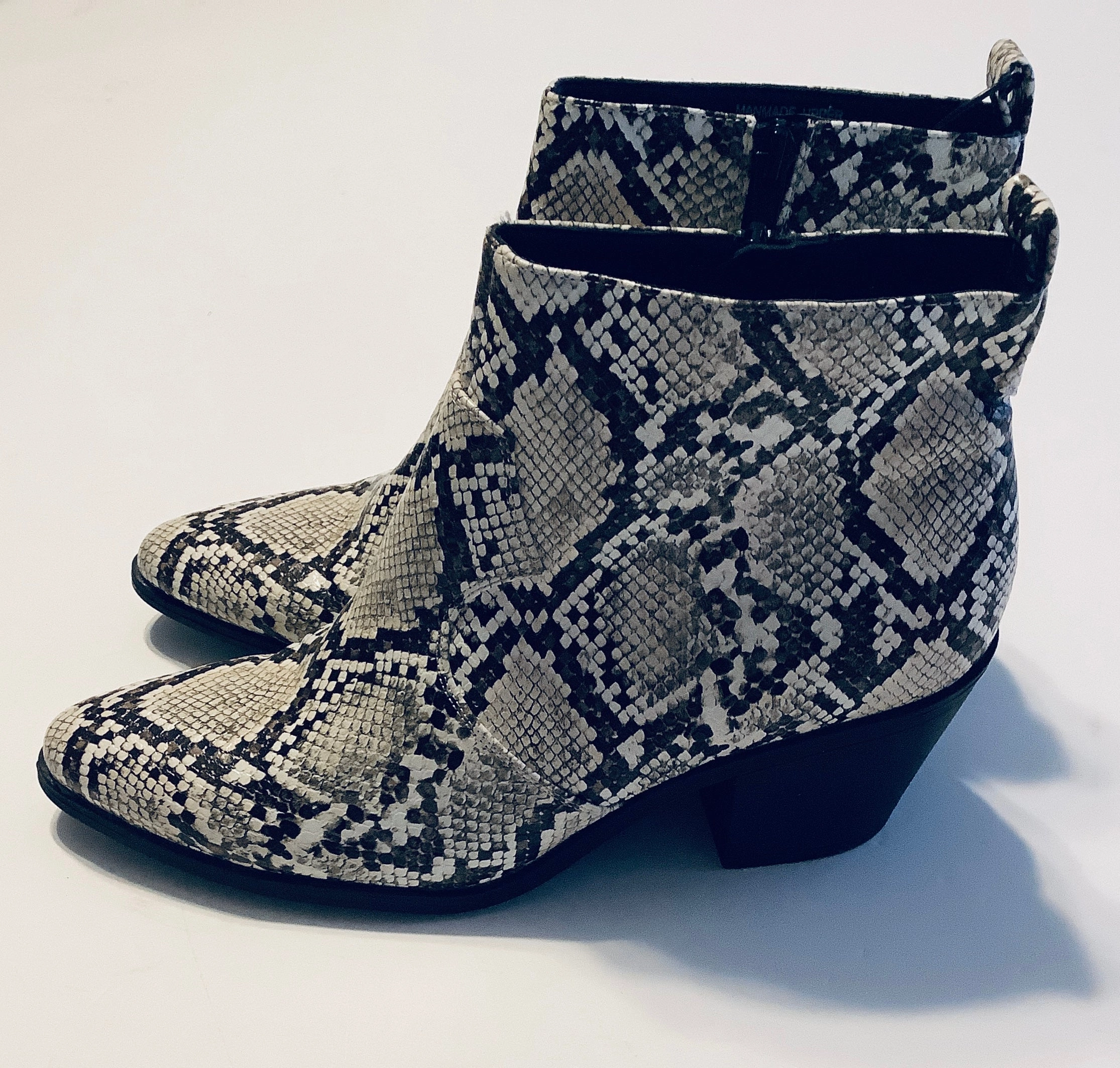 Boots Ankle Heels By Loft In Animal Print, Size: 9