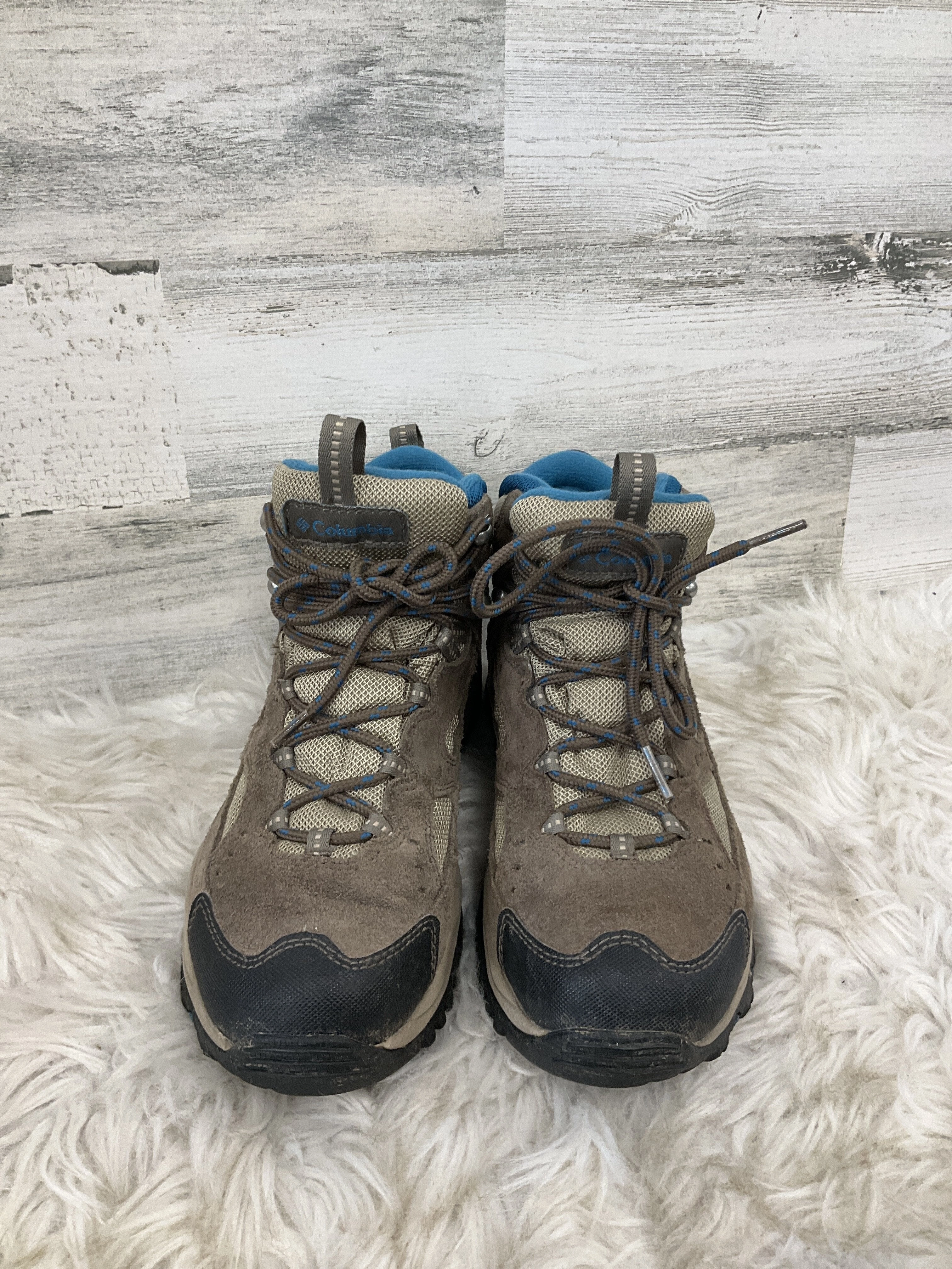 Boots Hiking By Columbia  Size: 6.5