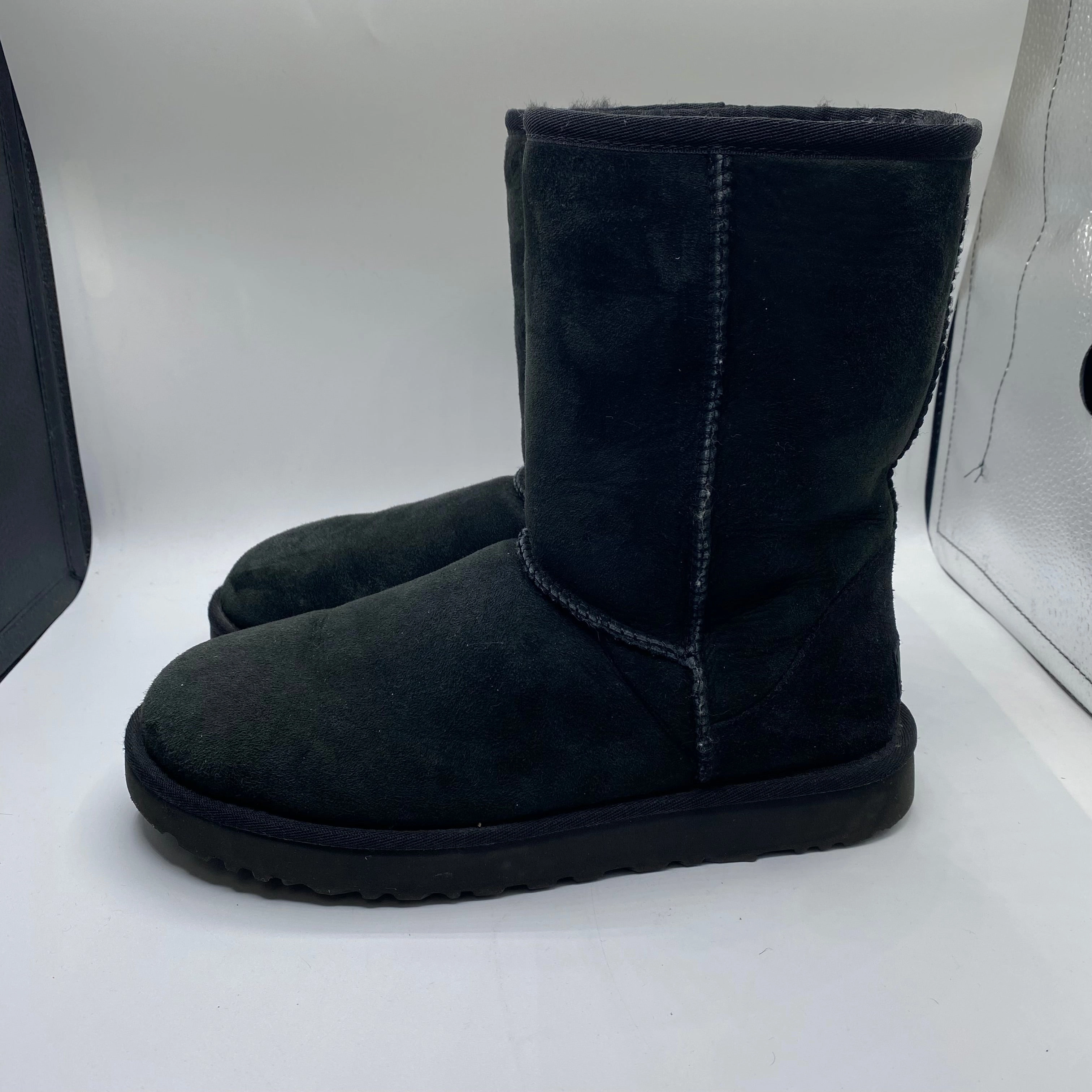 Boots Mid-calf Flats By Ugg In Black, Size: 9