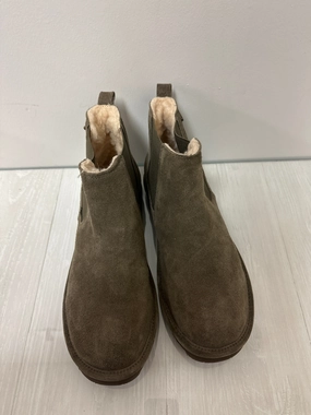 Boots Snow By Bearpaw In Green, Size: 12