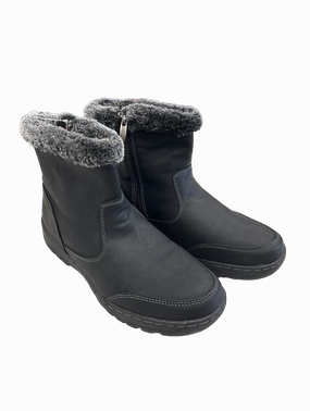 Boots Snow By Khombu  Size: 10