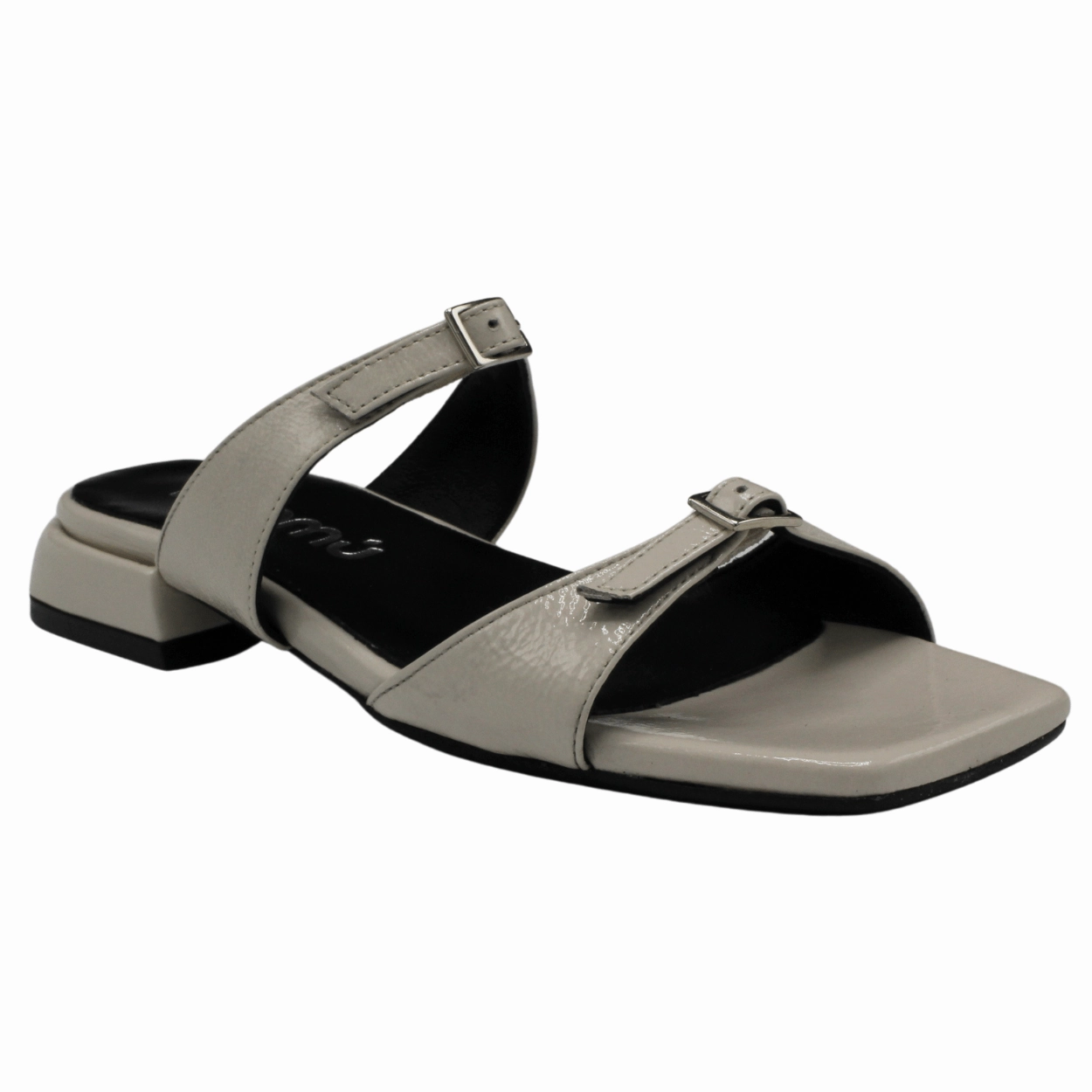 M397M13 Flat Sandal