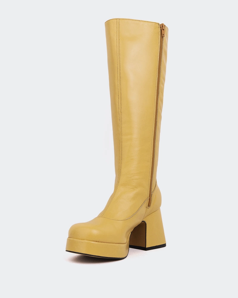 Qanis Nude Leather
