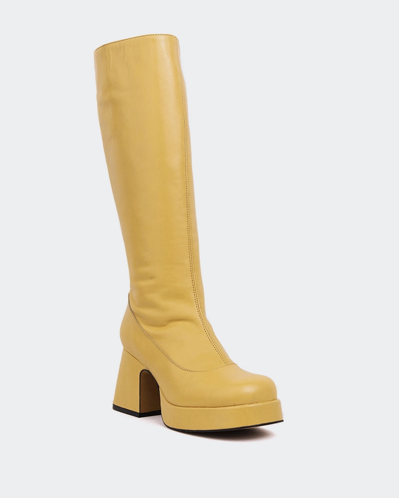 Qanis Nude Leather