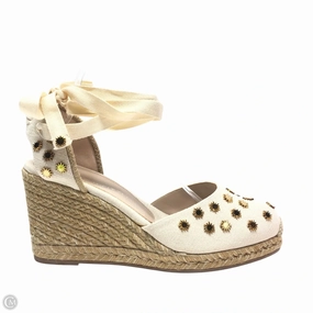 Sandals Designer By Stuart Weitzman In Cream, Size: 10.5