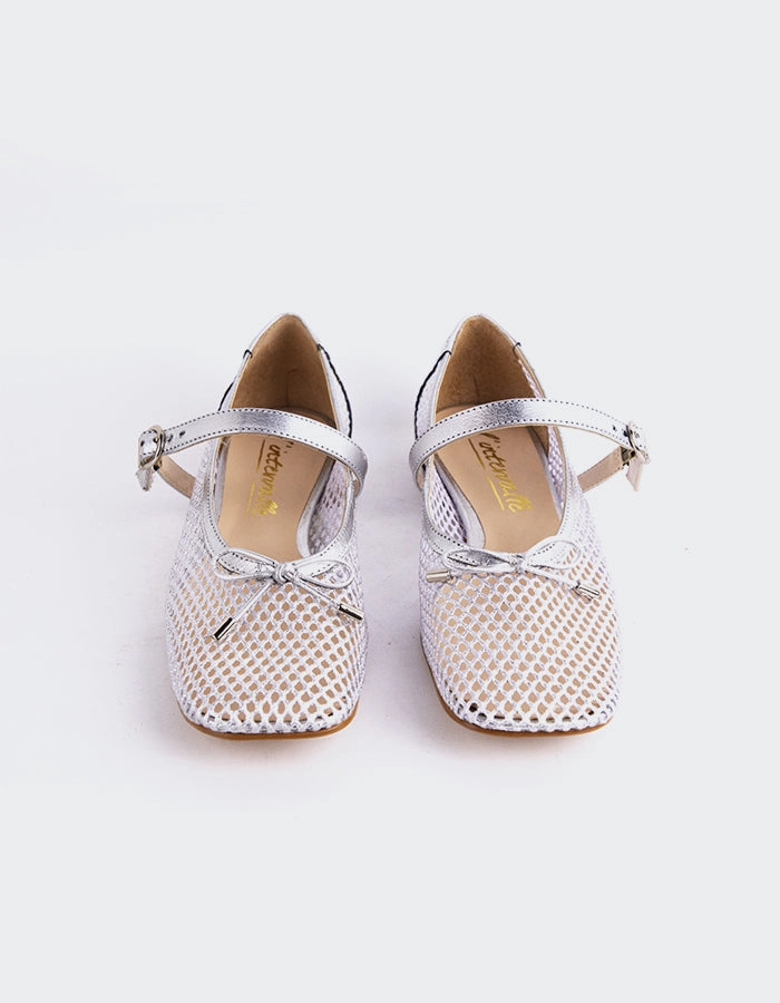 Starflower Silver Leather