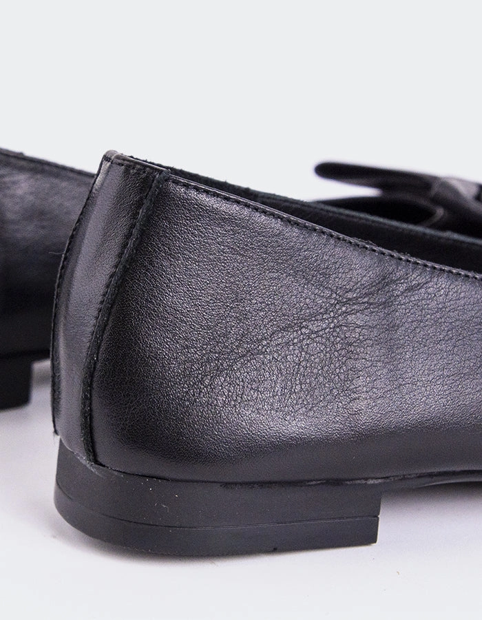 Ulwin Black Leather