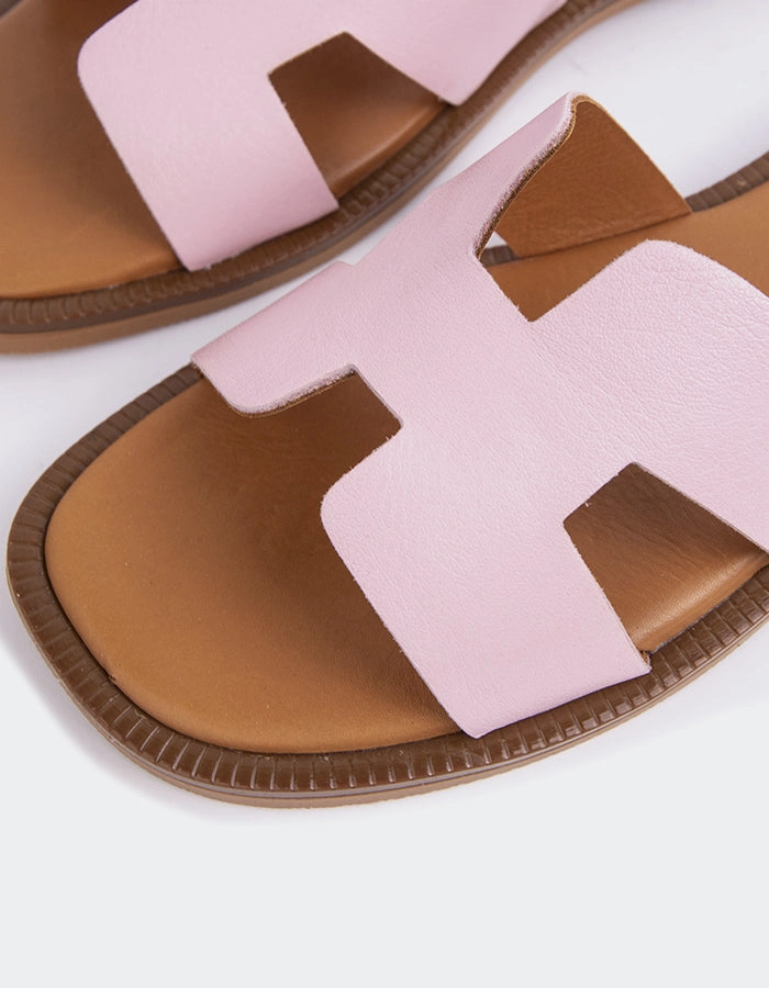 Valmy Fuchsia Leather
