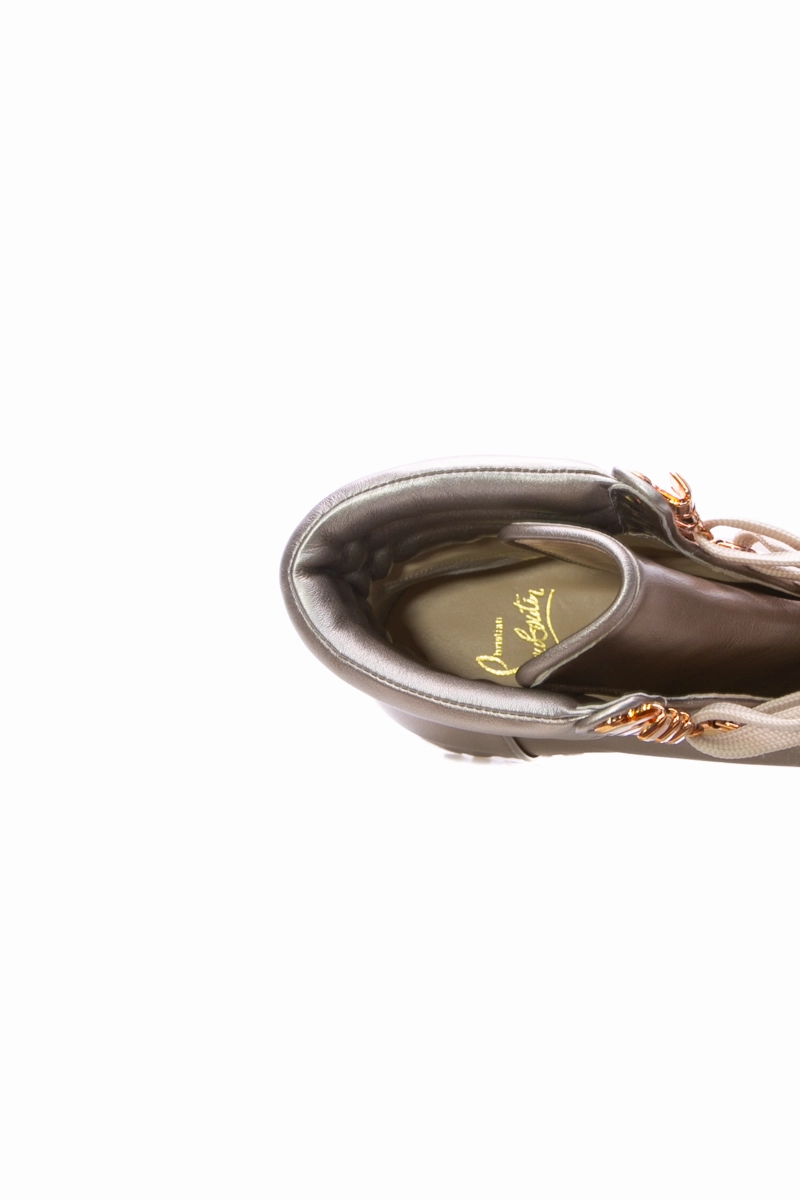 Who Runs Flat Boots - Size 39