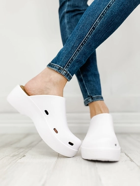 Yellowbox Zippy Clog in White